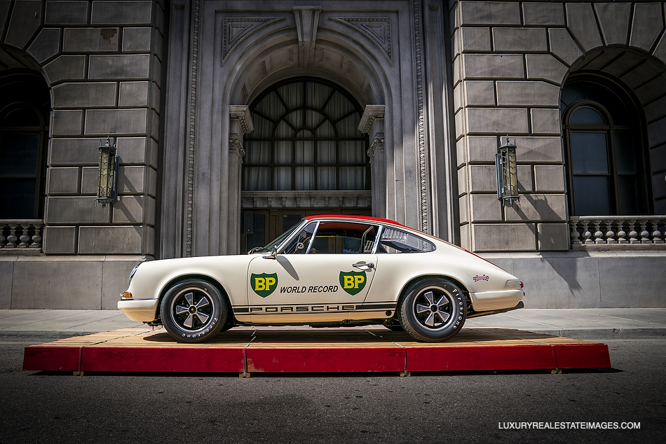  Porsches and Architecture